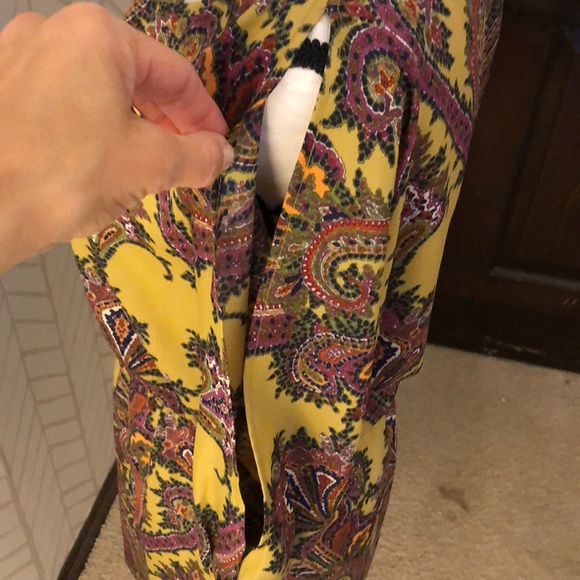 Woman’s paisley Dress with cutout detail - Picture 6 of 6